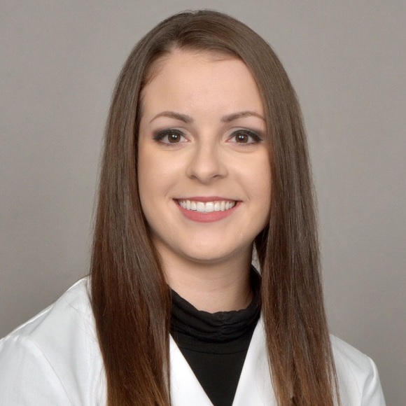 Meet your Posher, Natalie [POSH AMBASSADOR] - Picture 4 of 4